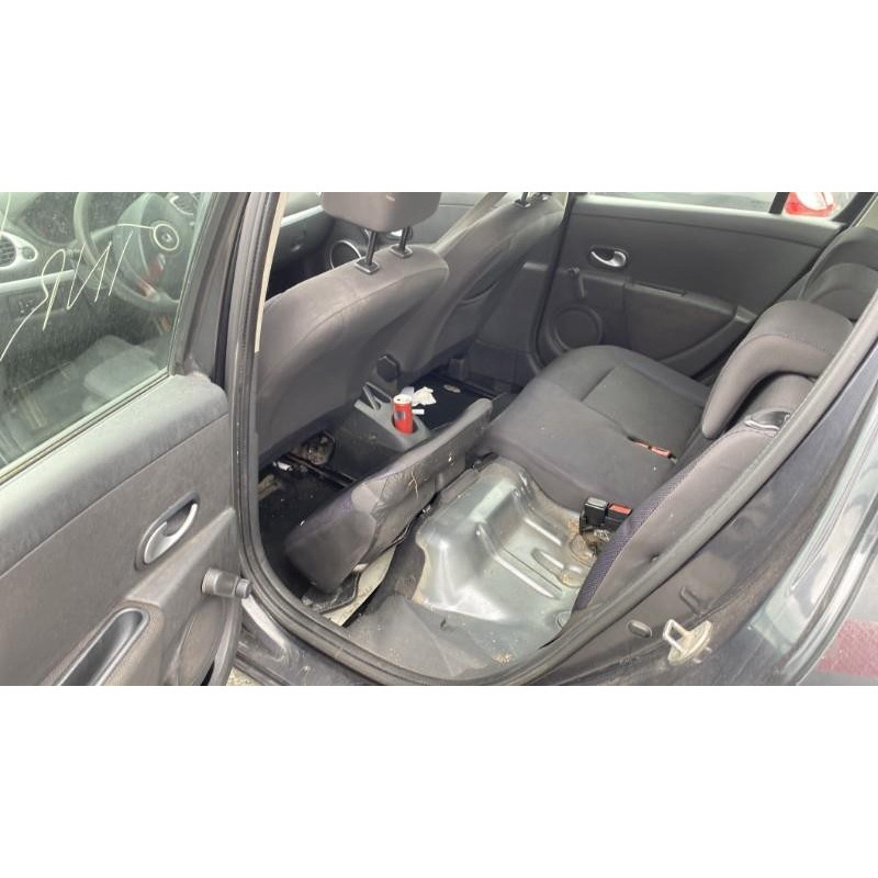 Boitier UCH RENAULT CLIO 3 Photo n°17