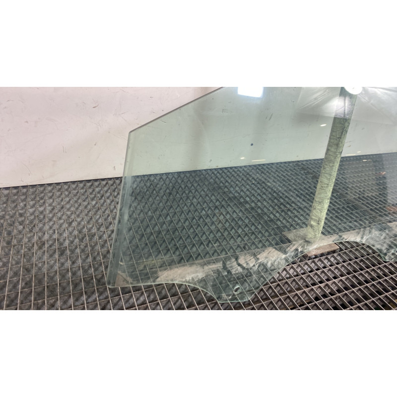 Vitre avant gauche FORD FOCUS 3 Photo n°5