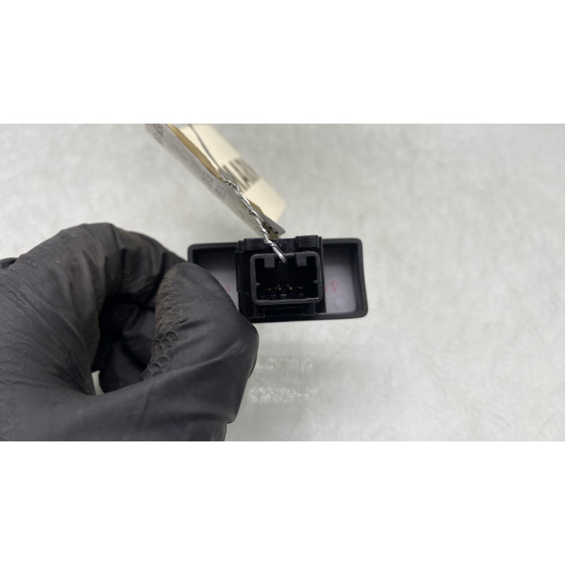 Bouton de warning NISSAN PIXO Photo n°3