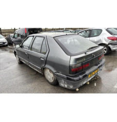 Pare choc arriere RENAULT R19