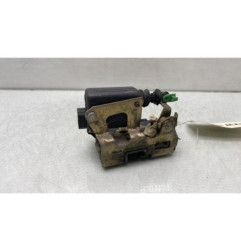 Serrure avant droit RENAULT R19