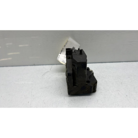 Serrure avant droit RENAULT SCENIC 1