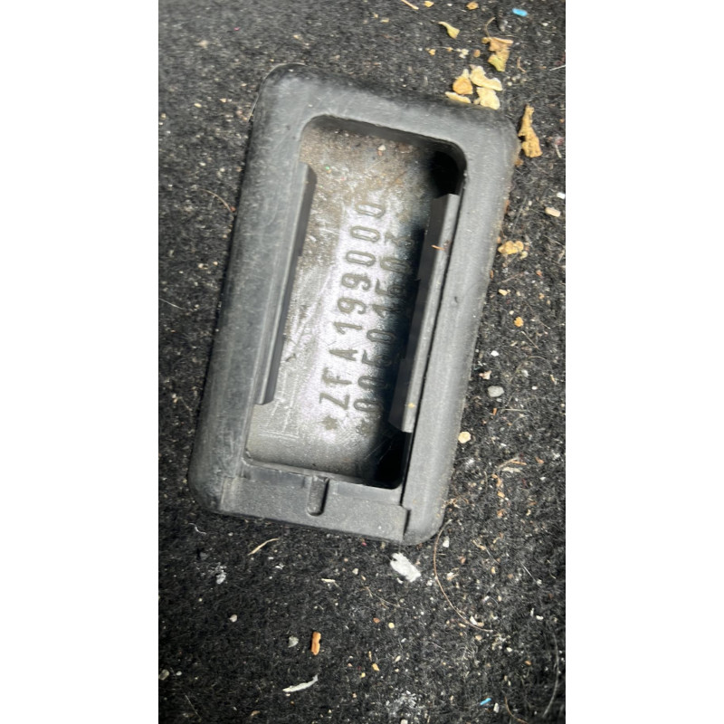 Serrure avant droit FIAT GRANDE PUNTO Photo n°15
