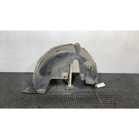 Pare boue arriere gauche PEUGEOT 208 1