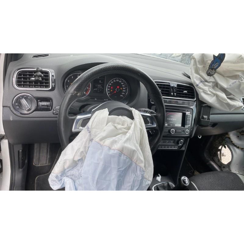 Poignee porte avant gauche VOLKSWAGEN POLO 5 Photo n°19