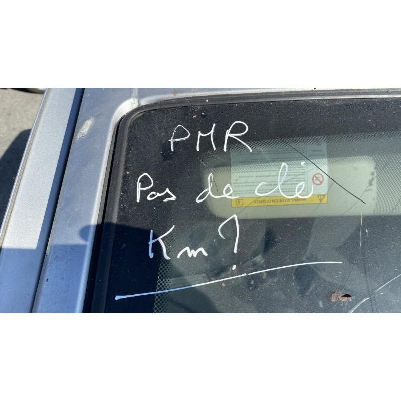 Feu arriere secondaire droit (feux) RENAULT TWINGO 2 Photo n°19