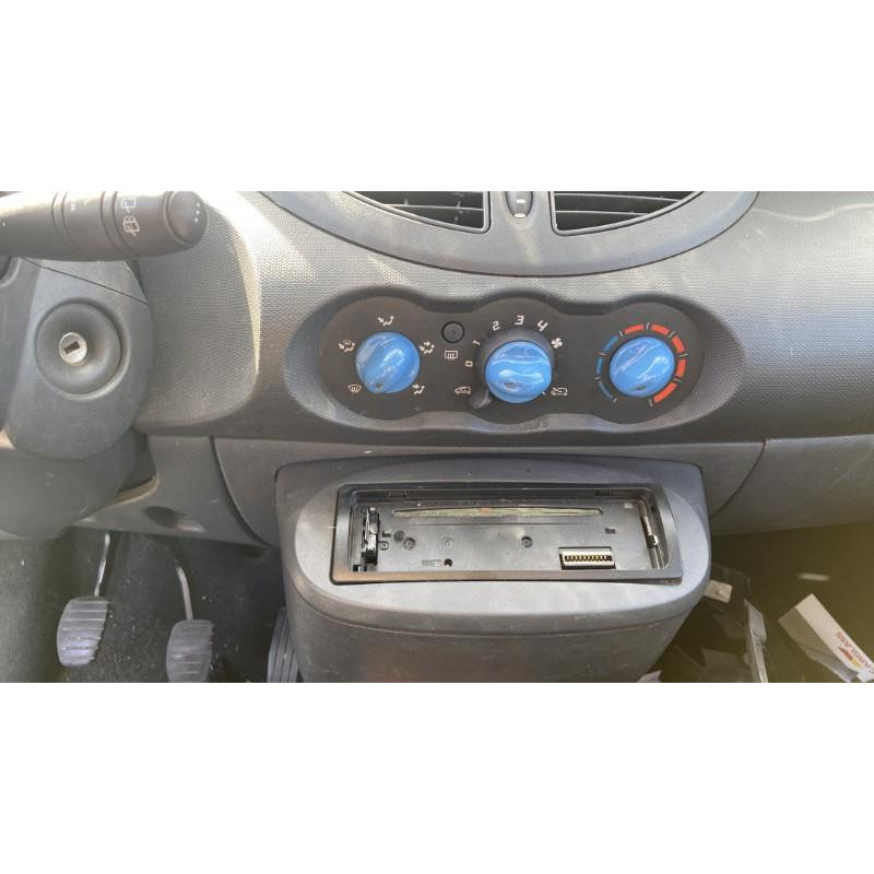 Feu arriere secondaire gauche (feux) RENAULT TWINGO 2 Photo n°7