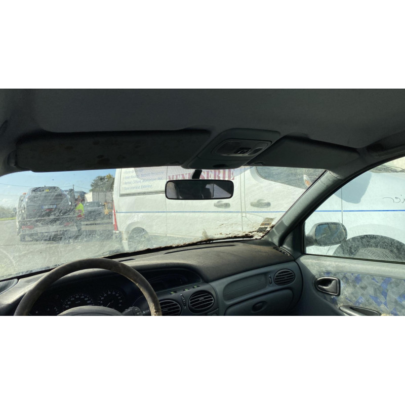 Pare choc arriere RENAULT MEGANE 1 Photo n°9