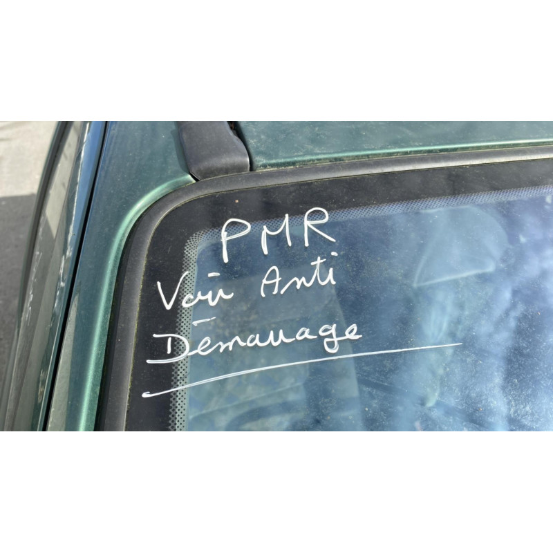 Pare choc arriere RENAULT MEGANE 1 Photo n°19
