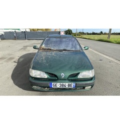 Pare choc arriere RENAULT MEGANE 1