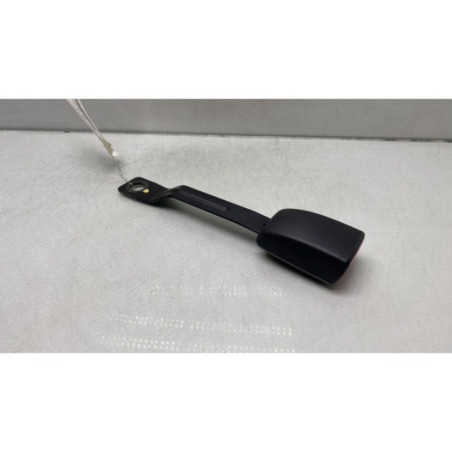 Attache ceinture avant droit SUZUKI SWIFT 3