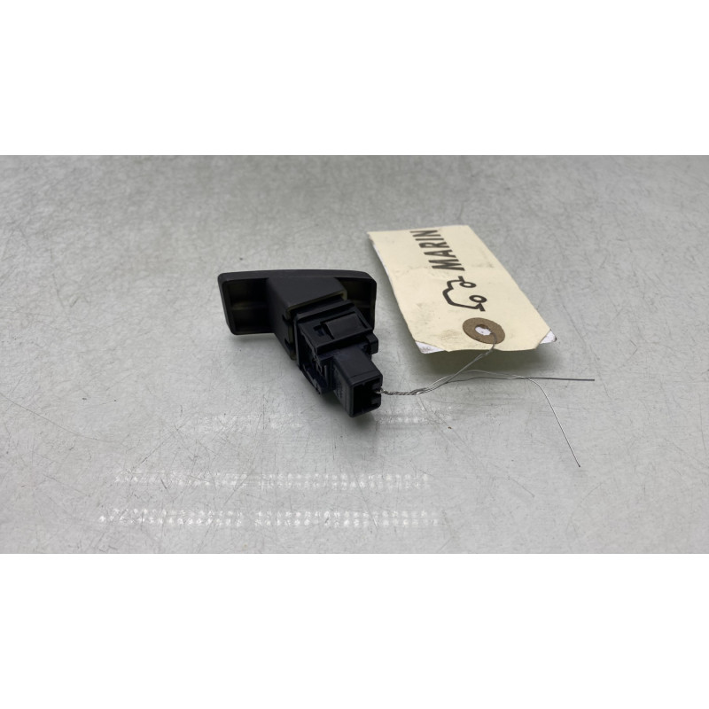 Bouton de warning SUZUKI SWIFT 3 Photo n°2