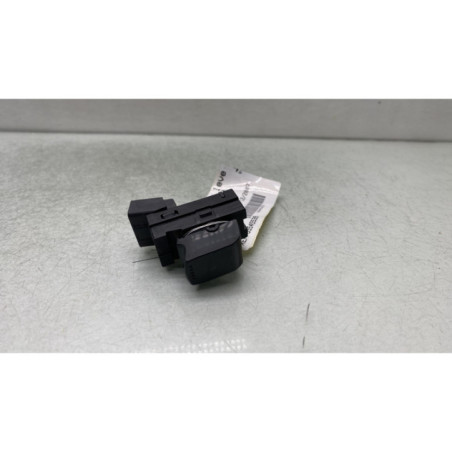 Interrupteur de leve vitre avant droit SUZUKI SWIFT 3 Photo n°1