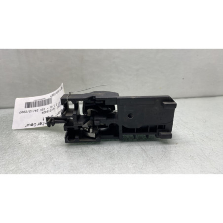 Poignee interieur avant droit SUZUKI SWIFT 3