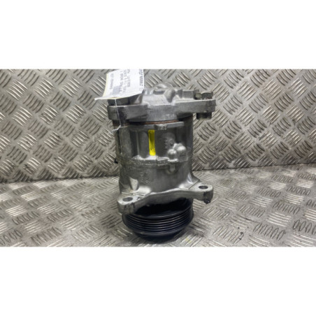 Compresseur clim BMW SERIE 5 F11 Photo n°1