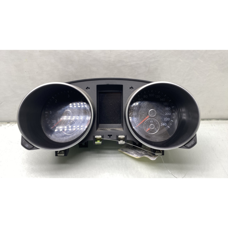 Compteur VOLKSWAGEN GOLF 6 Photo n°1