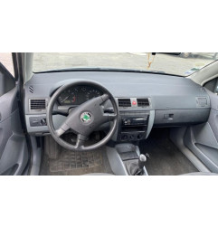 Serrure avant droit SKODA FABIA 1