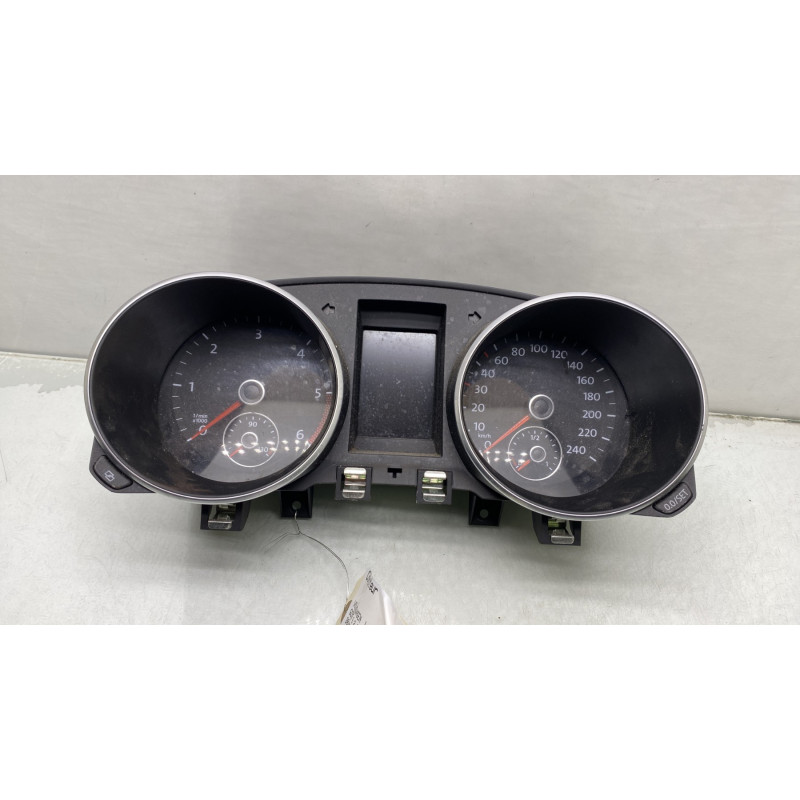 Compteur VOLKSWAGEN GOLF 6 Photo n°1