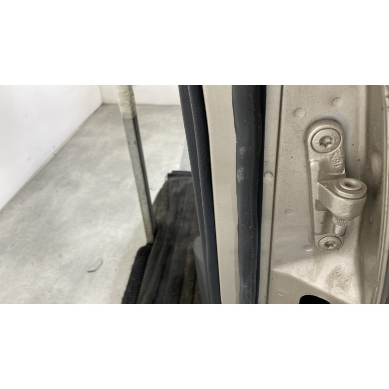 Porte arriere gauche MERCEDES CLASSE C 202 Photo n°4