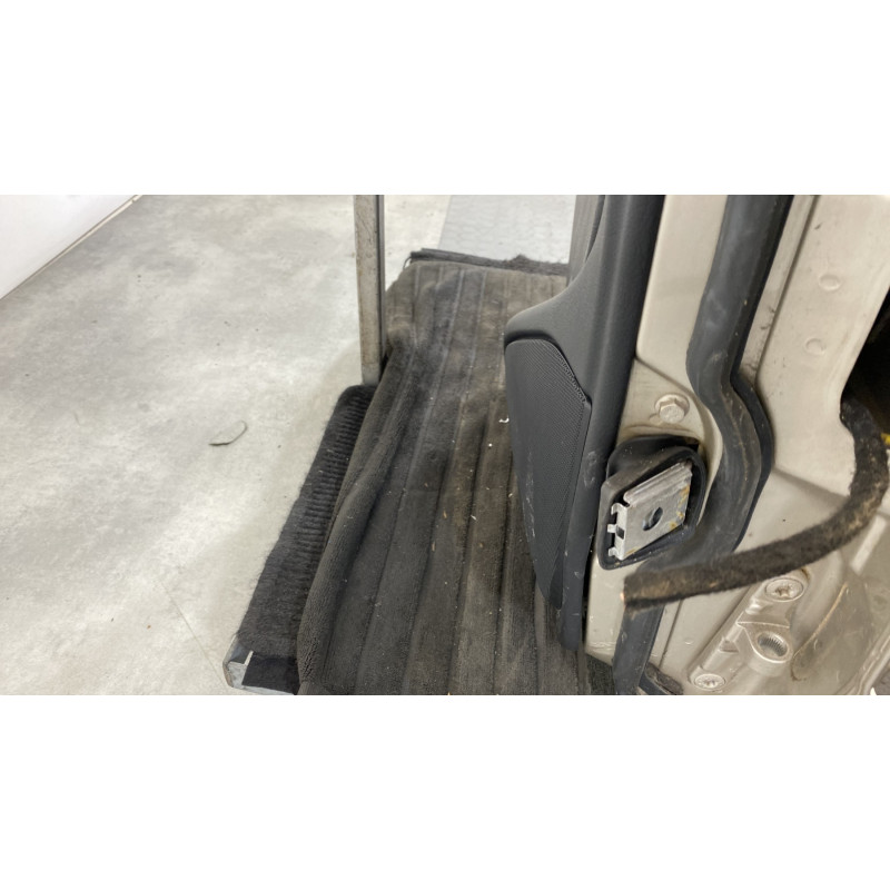 Porte arriere gauche MERCEDES CLASSE C 202 Photo n°5