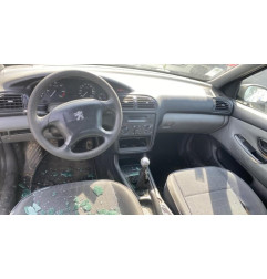 Vitre arriere droit PEUGEOT 406