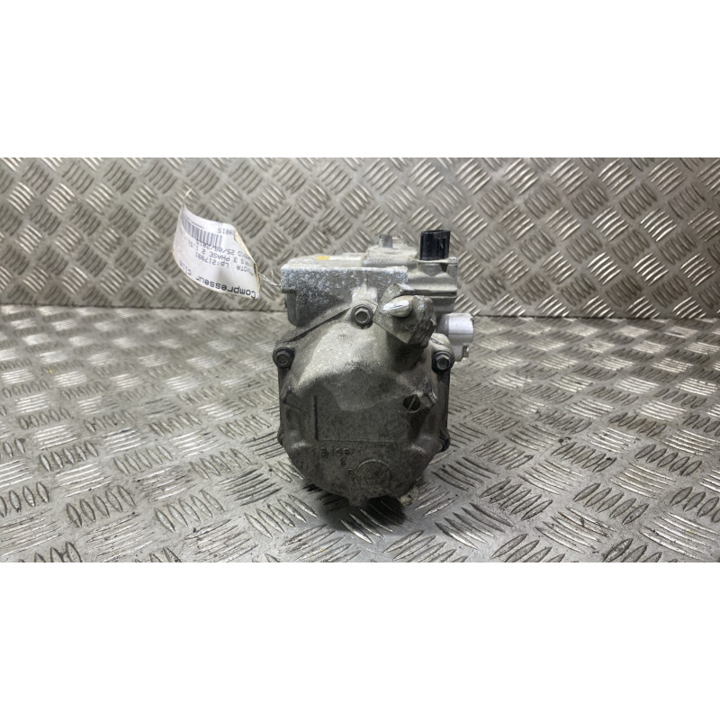 Compresseur clim TOYOTA YARIS 3 Photo n°1
