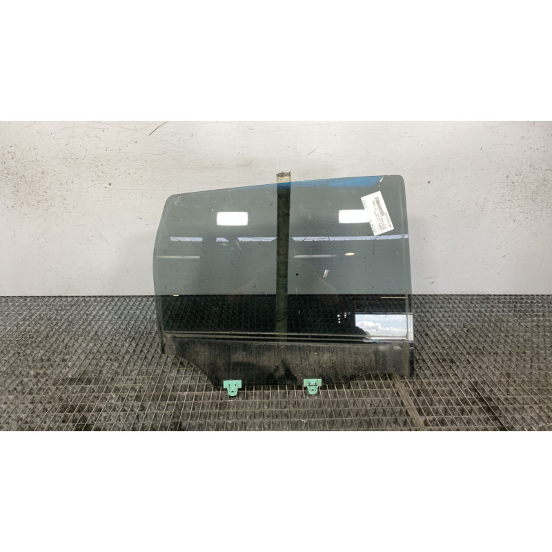 Vitre arriere droit NISSAN NOTE 2 Photo n°1