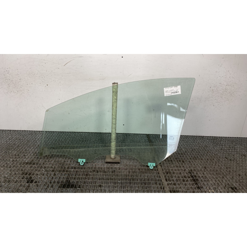 Vitre avant droit NISSAN NOTE 2 Photo n°6
