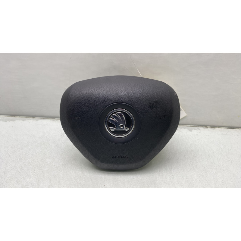 Air bag conducteur SKODA FABIA 2 Photo n°1