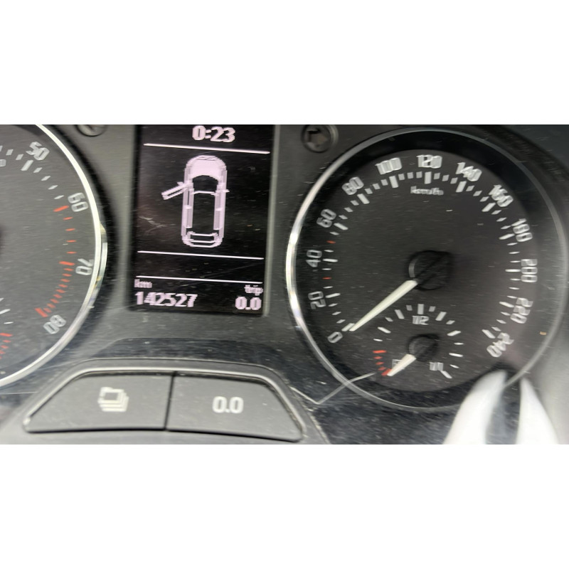 Air bag conducteur SKODA FABIA 2 Photo n°16