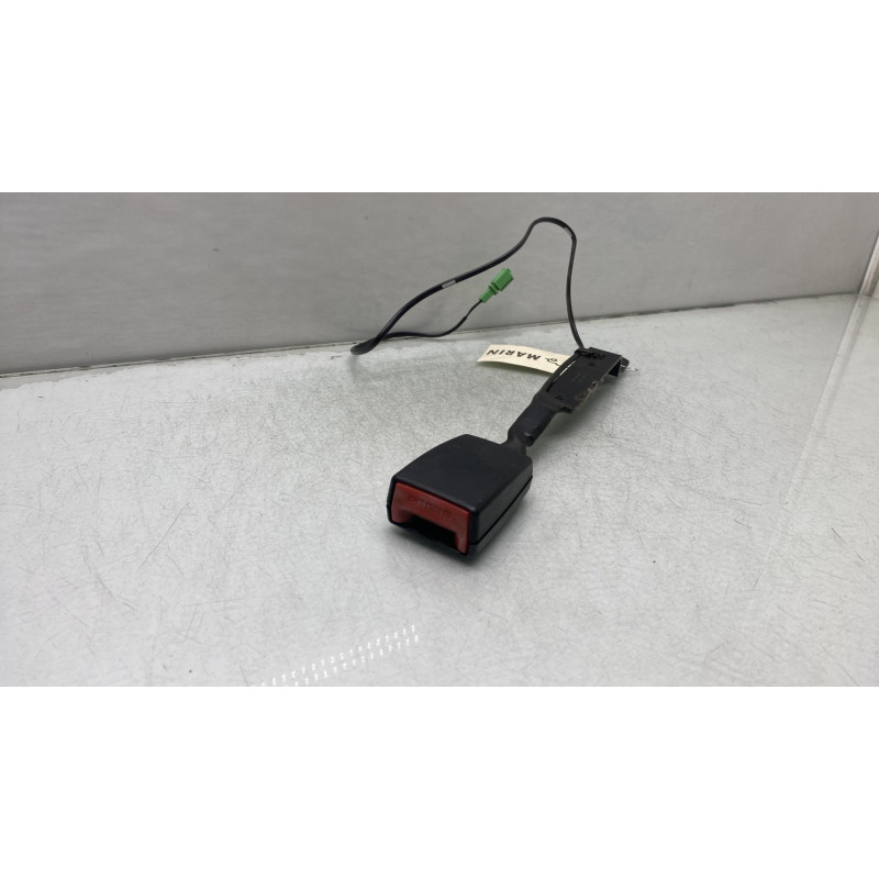 Attache ceinture avant gauche SKODA FABIA 2 Photo n°1