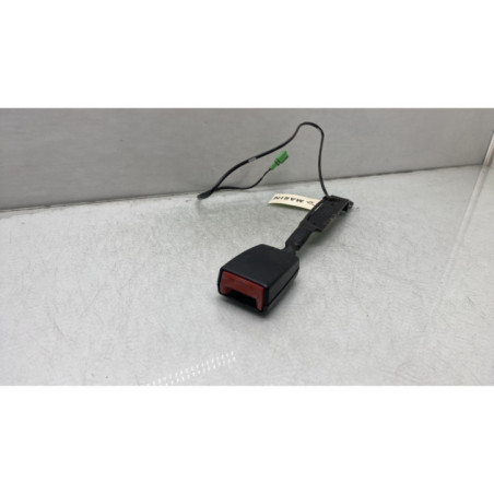 Attache ceinture avant gauche SKODA FABIA 2 Photo n°1