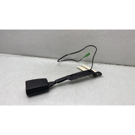Attache ceinture avant gauche SKODA FABIA 2
