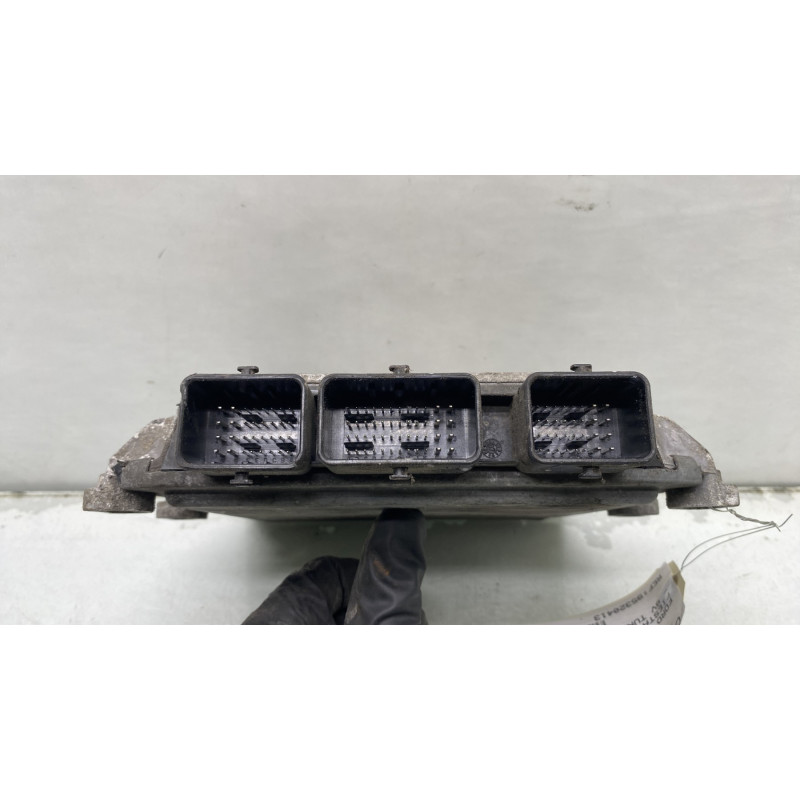 Calculateur moteur FORD FIESTA 5 Photo n°3