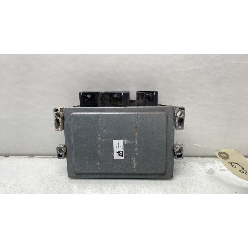 Calculateur moteur RENAULT TWINGO 2 Photo n°4