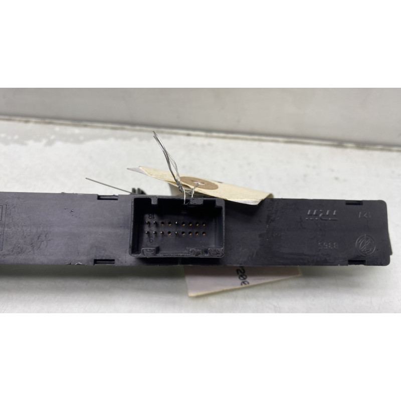Bouton de warning FIAT GRANDE PUNTO Photo n°3