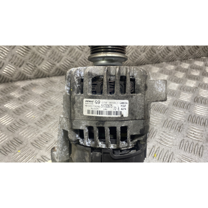 Alternateur FIAT GRANDE PUNTO Photo n°3