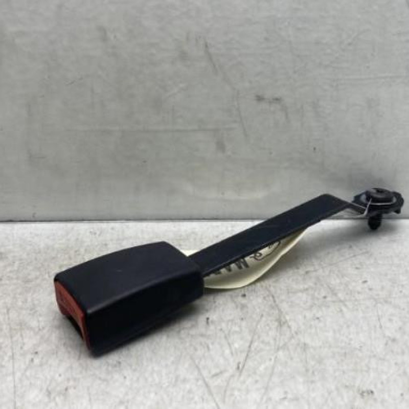 Attache ceinture avant droit RENAULT CLIO 3 Photo n°1