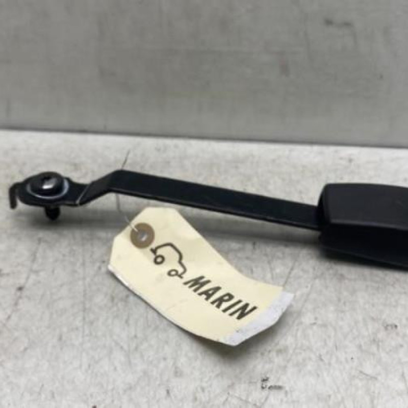 Attache ceinture avant droit RENAULT CLIO 3 Photo n°3