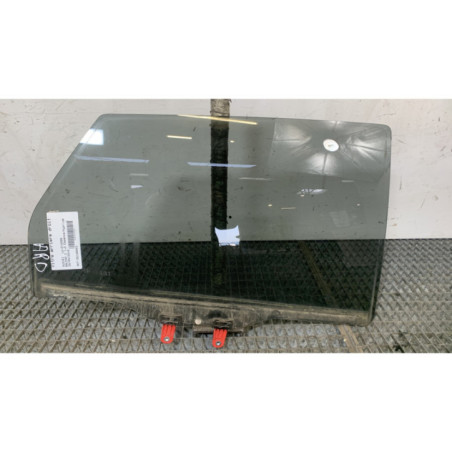Vitre arriere droit SUZUKI BALENO 2 Photo n°1