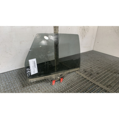 Vitre arriere droit SUZUKI BALENO 2