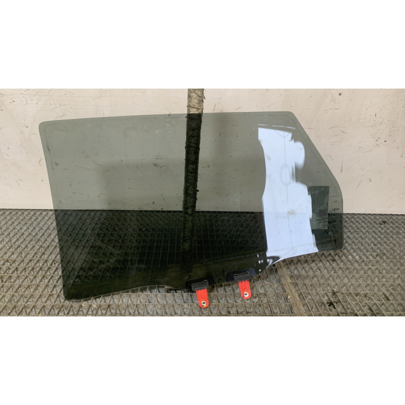 Vitre arriere droit SUZUKI BALENO 2 Photo n°4