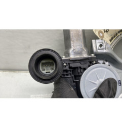 Leve vitre electrique avant droit TOYOTA YARIS 3