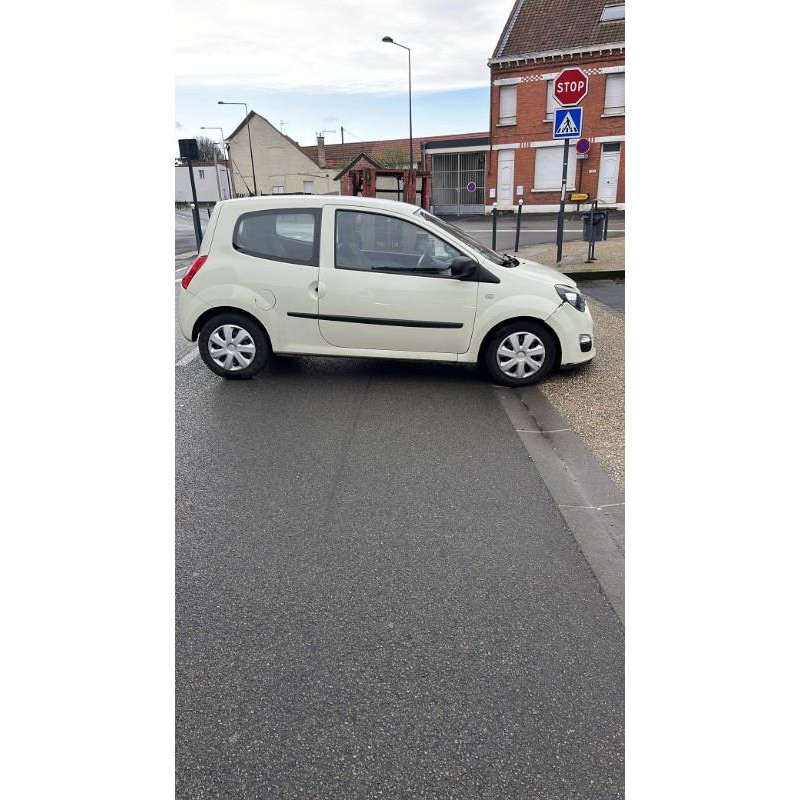 Calandre RENAULT TWINGO 2 Photo n°9