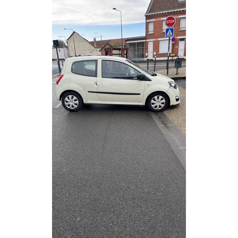 Calandre RENAULT TWINGO 2 Photo n°10
