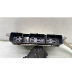 Calculateur moteur RENAULT SCENIC 2