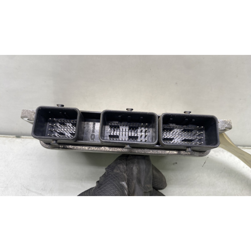 Calculateur moteur RENAULT SCENIC 2 Photo n°3