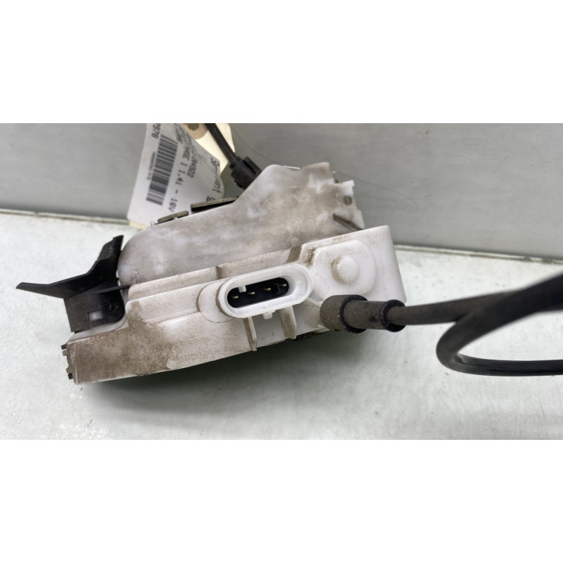 Serrure avant gauche RENAULT SCENIC 2 Photo n°4