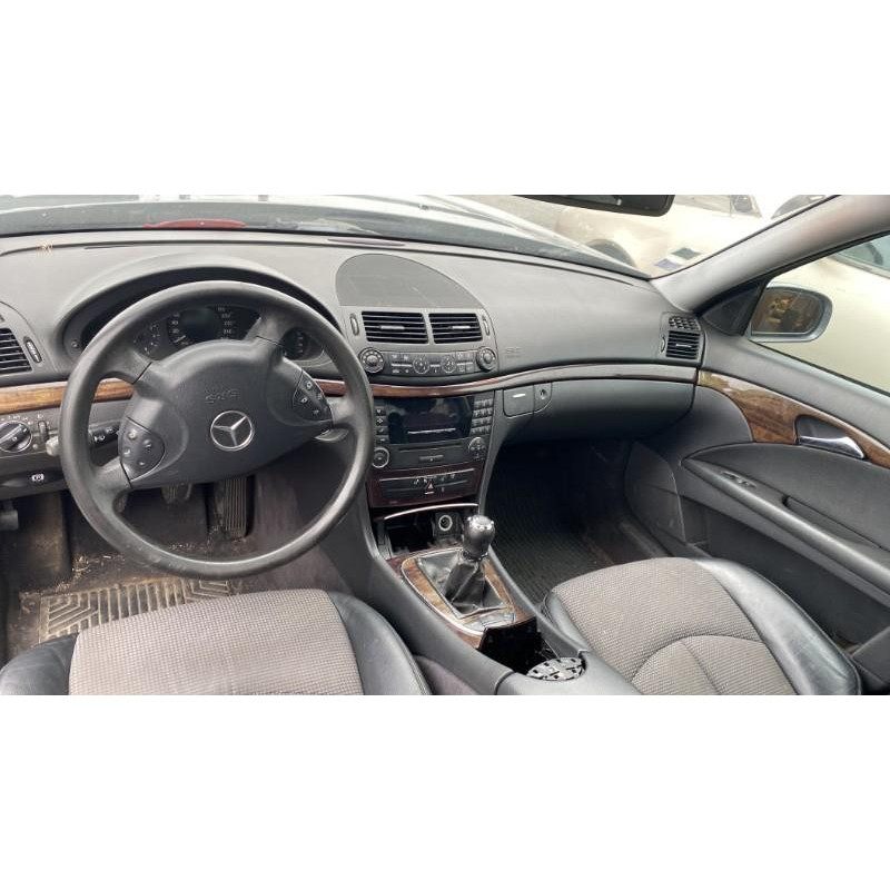 Anti brouillard gauche (feux) MERCEDES CLASSE E 211 Photo n°8
