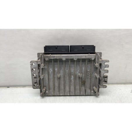 Calculateur moteur RENAULT CLIO 2 Photo n°1